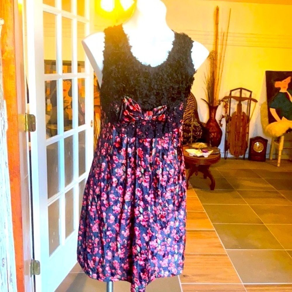 Xiangnaiying dress  